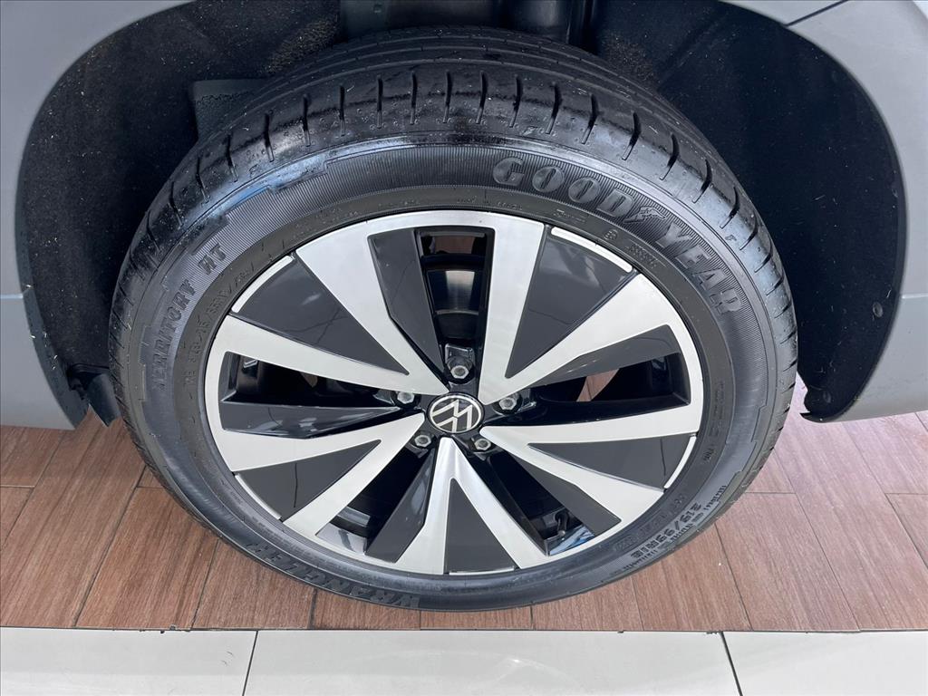 VW - Volkswagen-TAOS-1.4 250 TSI TOTAL FLEX COMFORTLINE AUTOMÁTICO