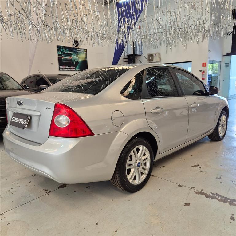 FOCUS 2.0 GLX SEDAN 16V FLEX 4P MANUAL
