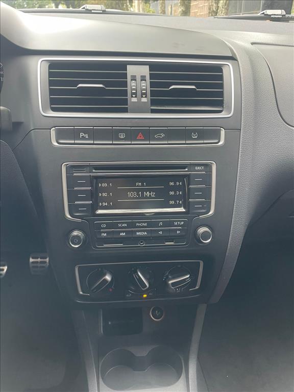 VW - Volkswagen-CROSSFOX-1.6 MI FLEX 8V 4P MANUAL