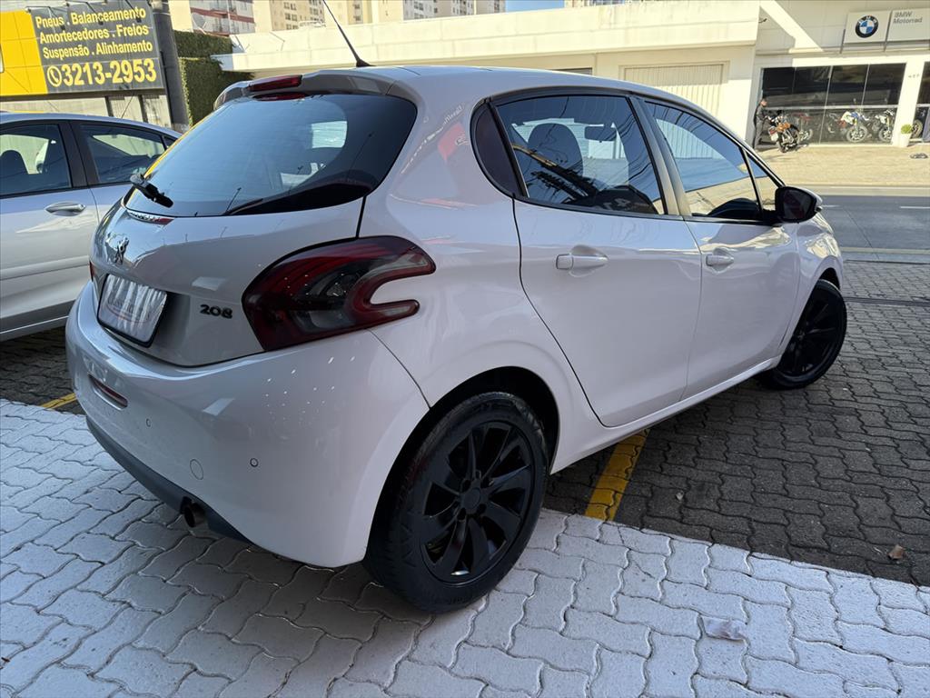 Peugeot 208 - 1.5 ALLURE 8V FLEX 4P MANUAL