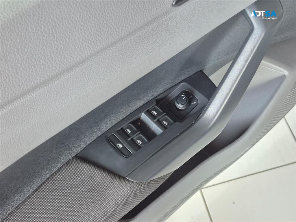 VOLKSWAGEN POLO 1.0 200 TSI COMFORTLINE AUTOMÁTICO