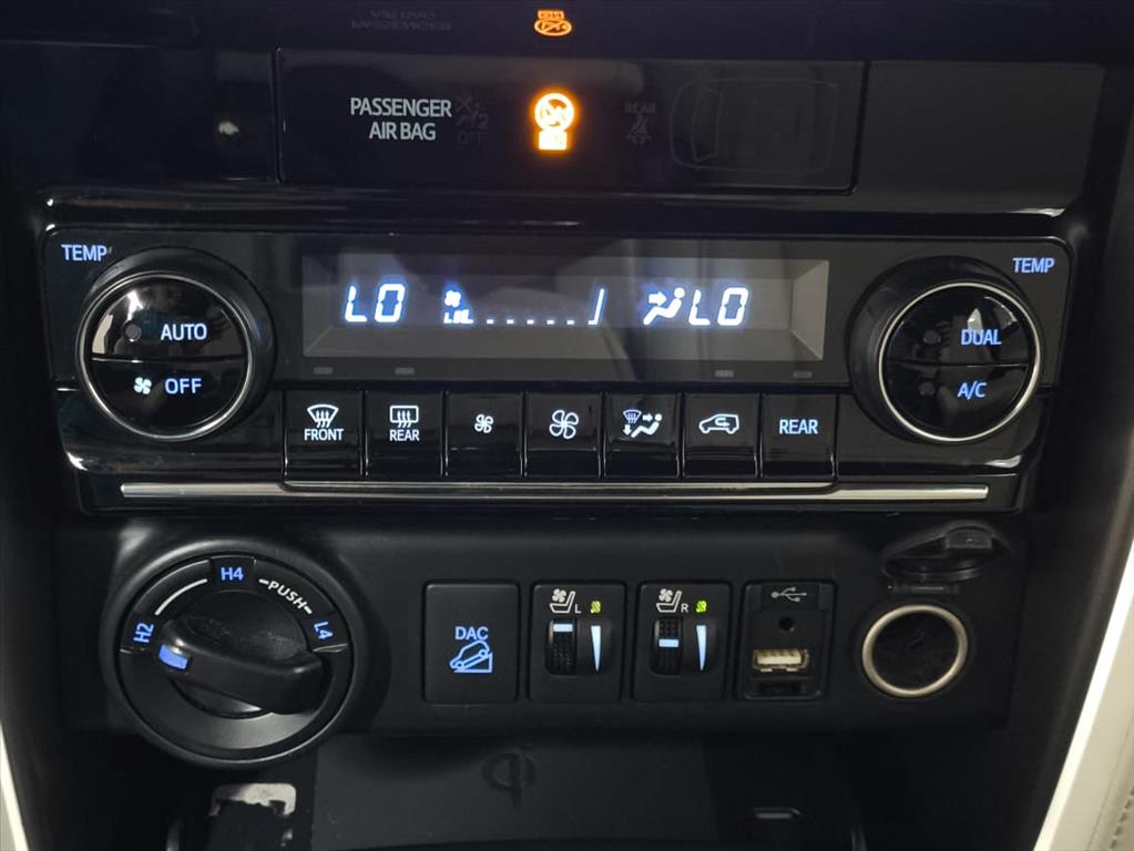 HILUX SW4 2.8 D-4D TURBO DIESEL DIAMOND 7L 4X4 AUTOMÁTICO11