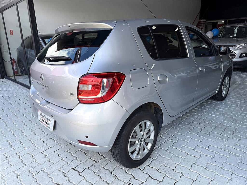 Renault Sandero - 1.6 16V SCE FLEX EXPRESSION MANUAL