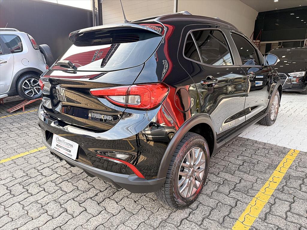 Fiat Argo - 1.8 E.TORQ FLEX TREKKING AT6