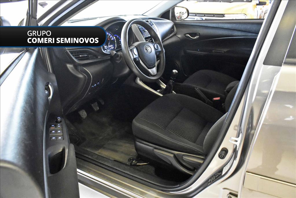 YARIS 1.5 16V FLEX SEDAN XL MANUAL14 YARIS 1.5 16V FLEX SEDAN XL MANUAL14