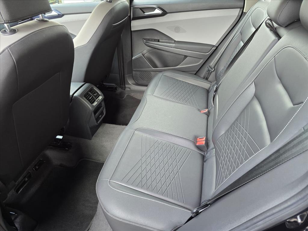 TAOS 1.4 250 TSI TOTAL FLEX COMFORTLINE AUTOMÁTICO8