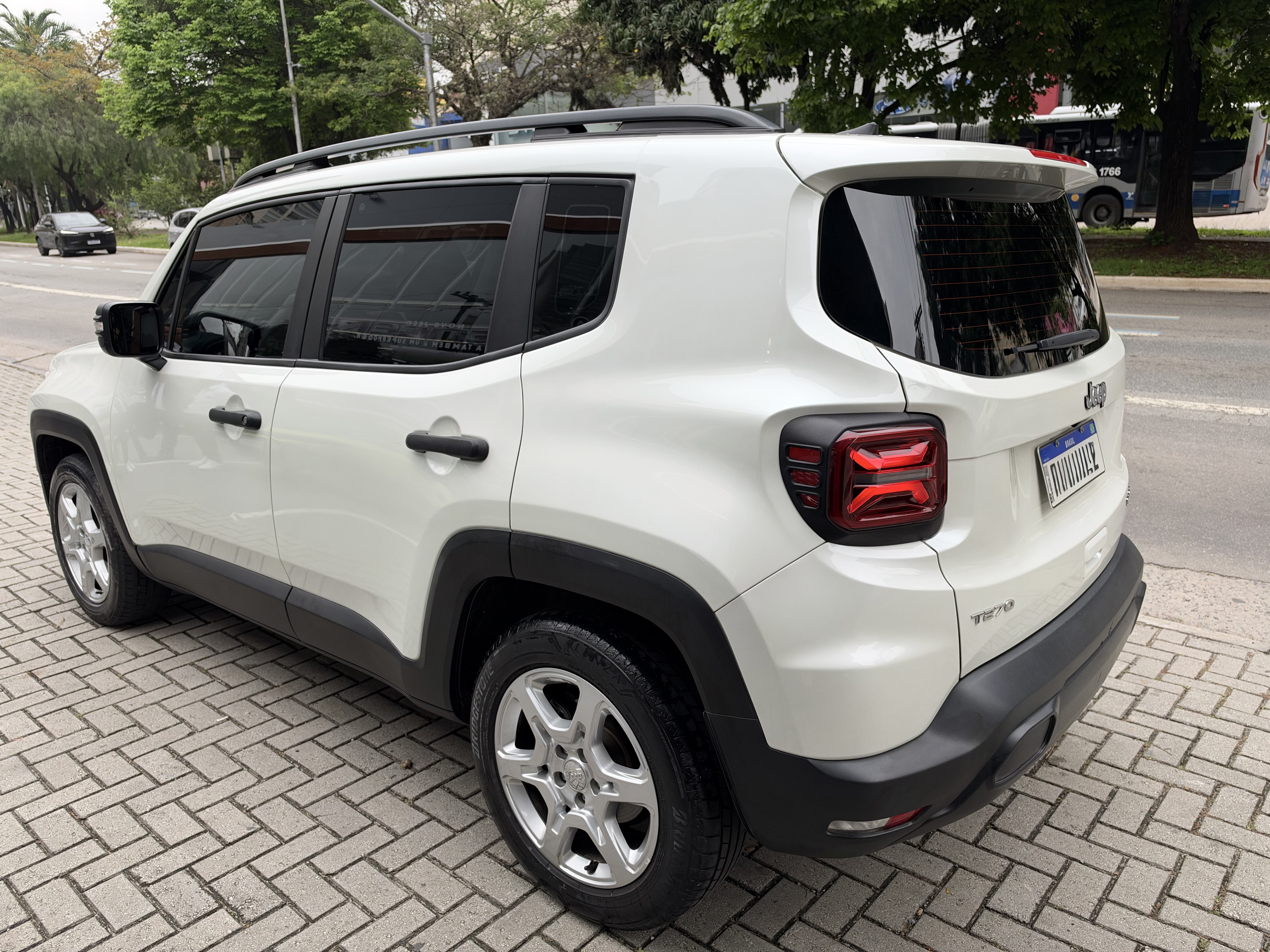 RENEGADE 1.3 T270 TURBO FLEX SPORT AT61