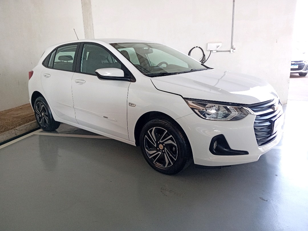Chevrolet Onix 1.0 Flex LT Manual - foto 3