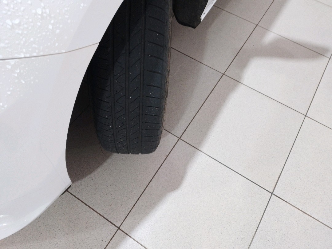 GM - Chevrolet-ONIX PLUS-1.0 FLEX LT MANUAL