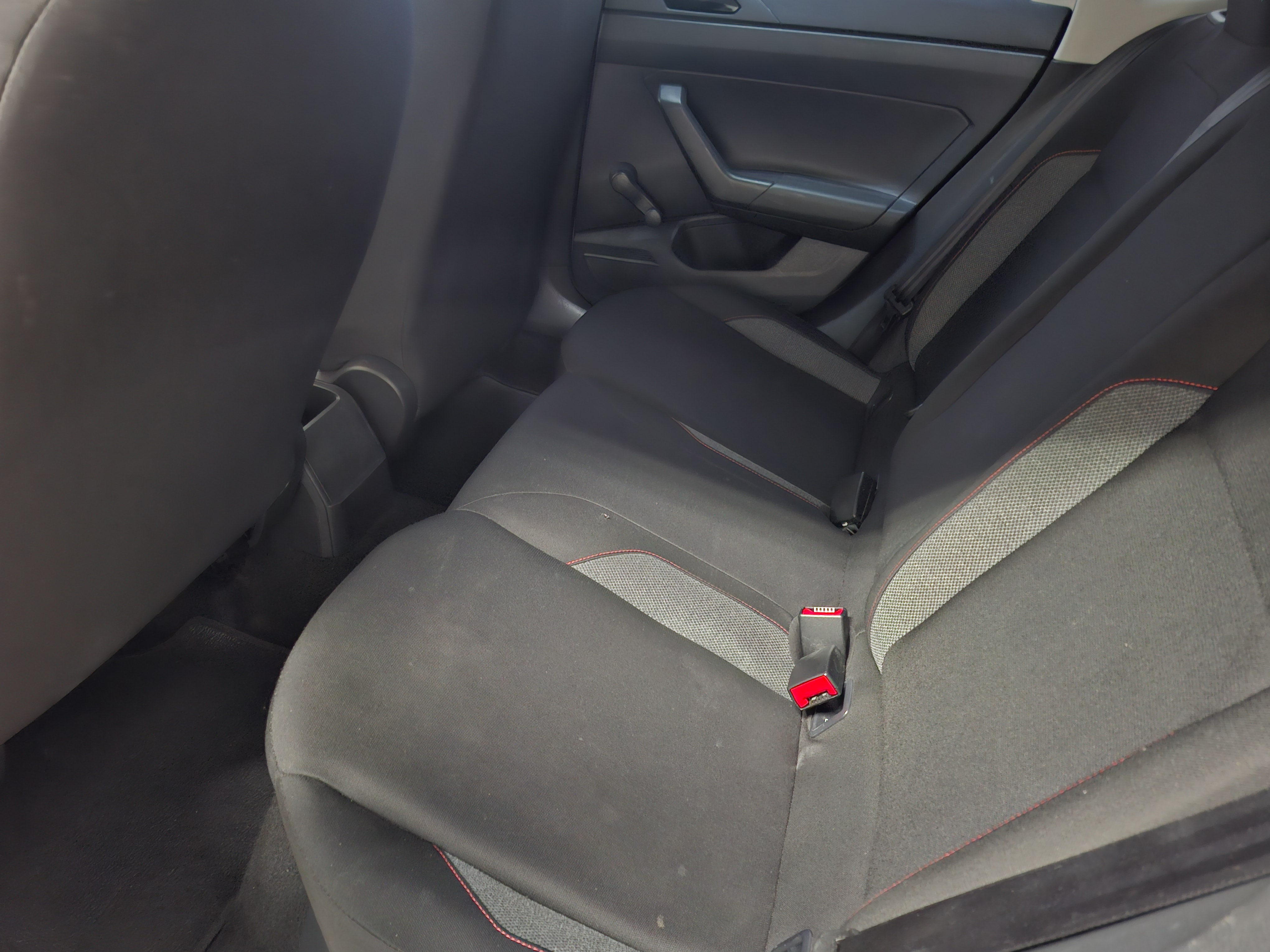 POLO 1.0 MPI ROBUST MANUAL8