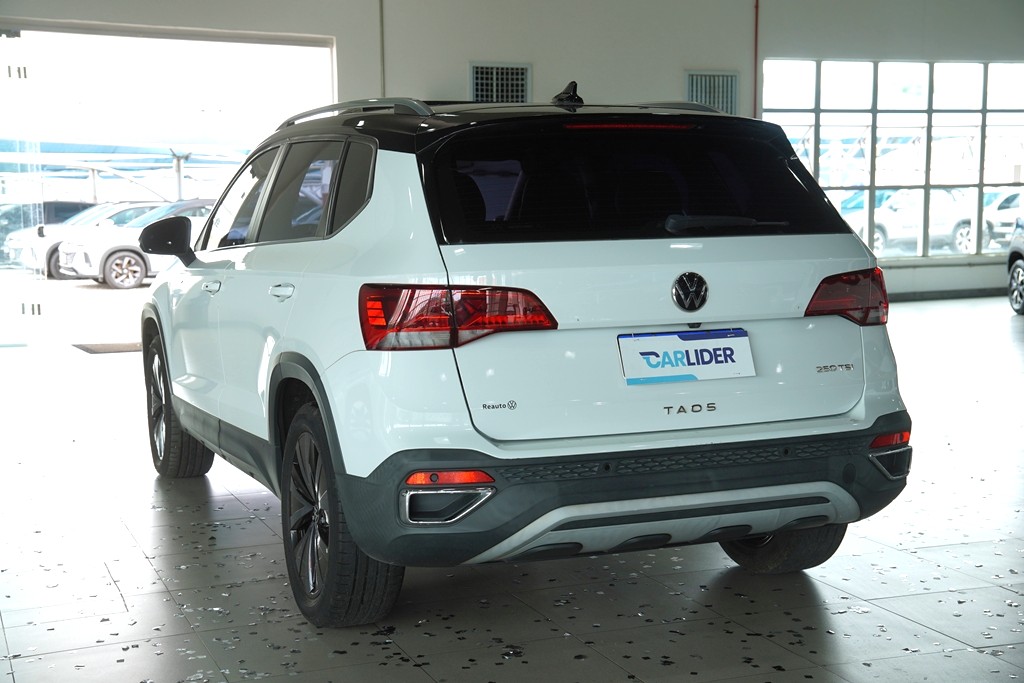 TAOS 1.4 250 TSI TOTAL FLEX HIGHLINE AUTOMÁTICO5