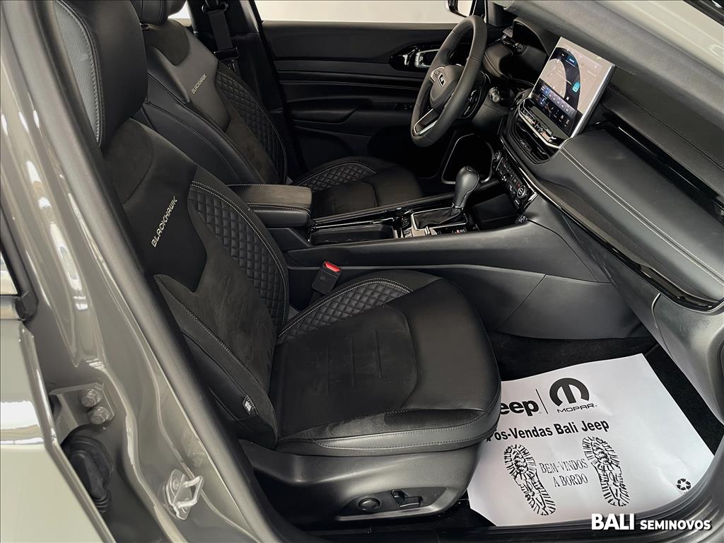 COMPASS 2.0 HURRICANE 4 TURBO GASOLINA BLACKHAWK AT912