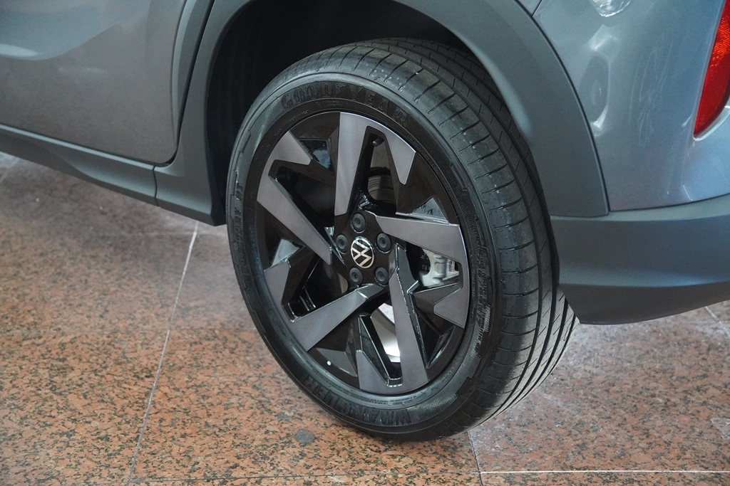 TERA 1.0 170 TSI HIGH AUTOMÁTICO4