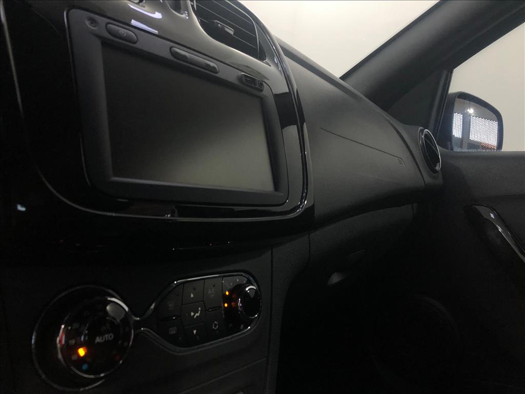 SANDERO 1.6 16V SCE FLEX INTENSE X-TRONIC