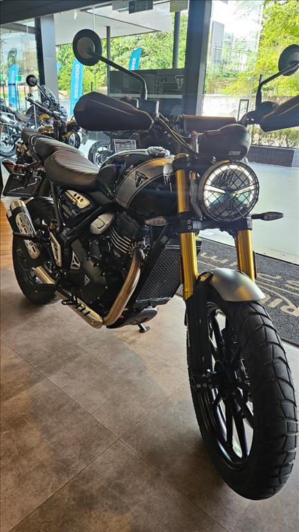 SCRAMBLER 400 X