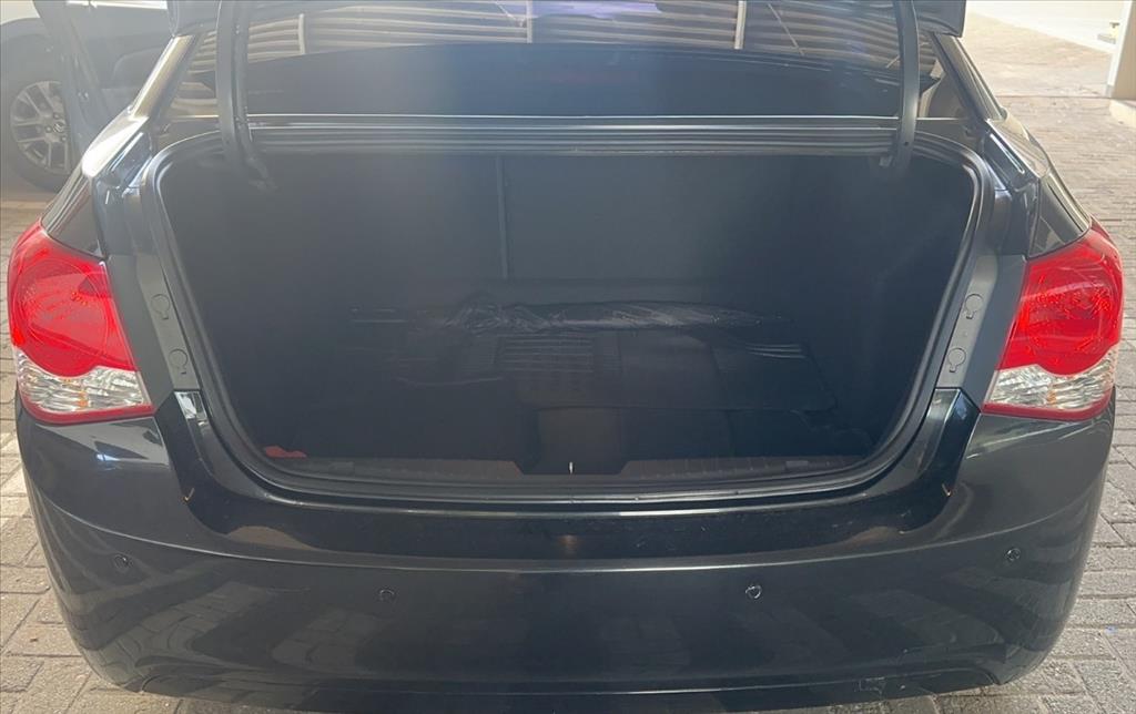 GM - Chevrolet-CRUZE-1.8 LT 16V FLEX 4P MANUAL