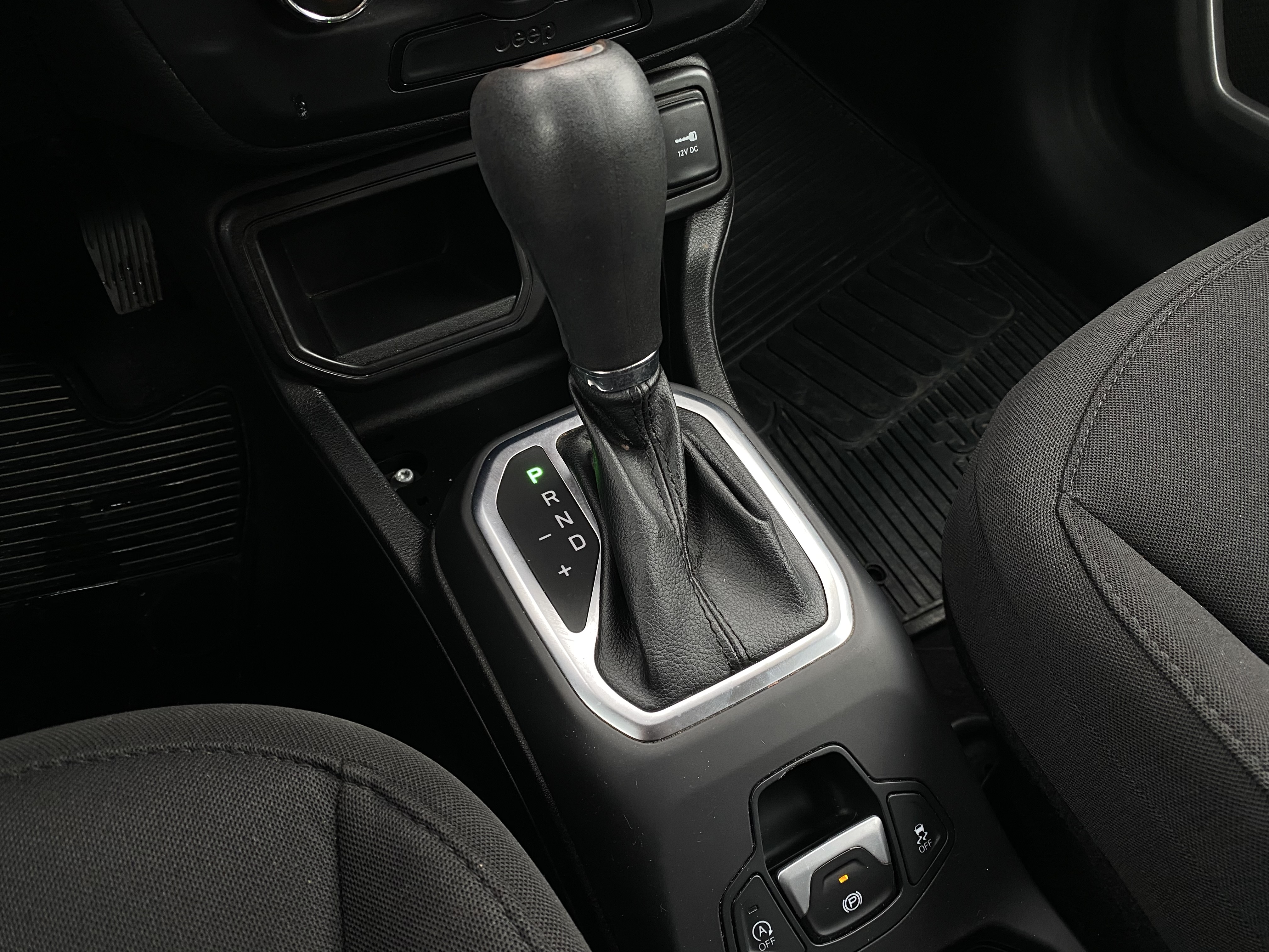 RENEGADE 1.8 16V FLEX 4P AUTOMÁTICO7