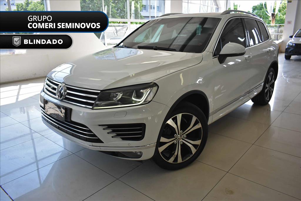 TOUAREG 4.2 R LINE V8 32V GASOLINA 4P TIPTRONIC