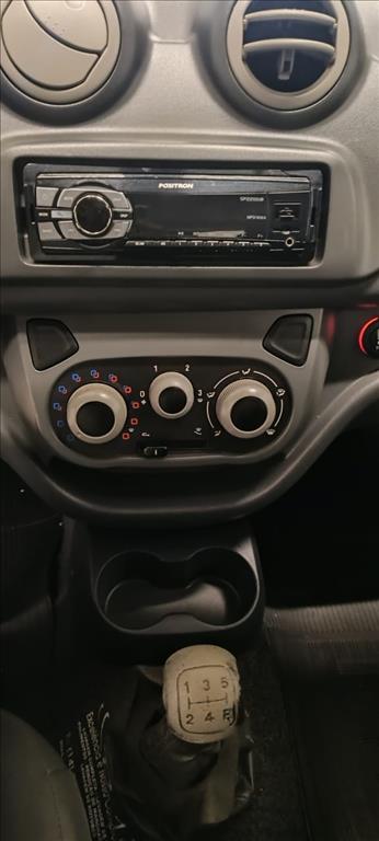 UNO 1.0 VIVACE 8V FLEX 2P MANUAL UNO 1.0 VIVACE 8V FLEX 2P MANUAL