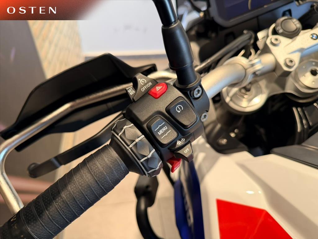 BMW Motorrad-F-900 GS TROPHY