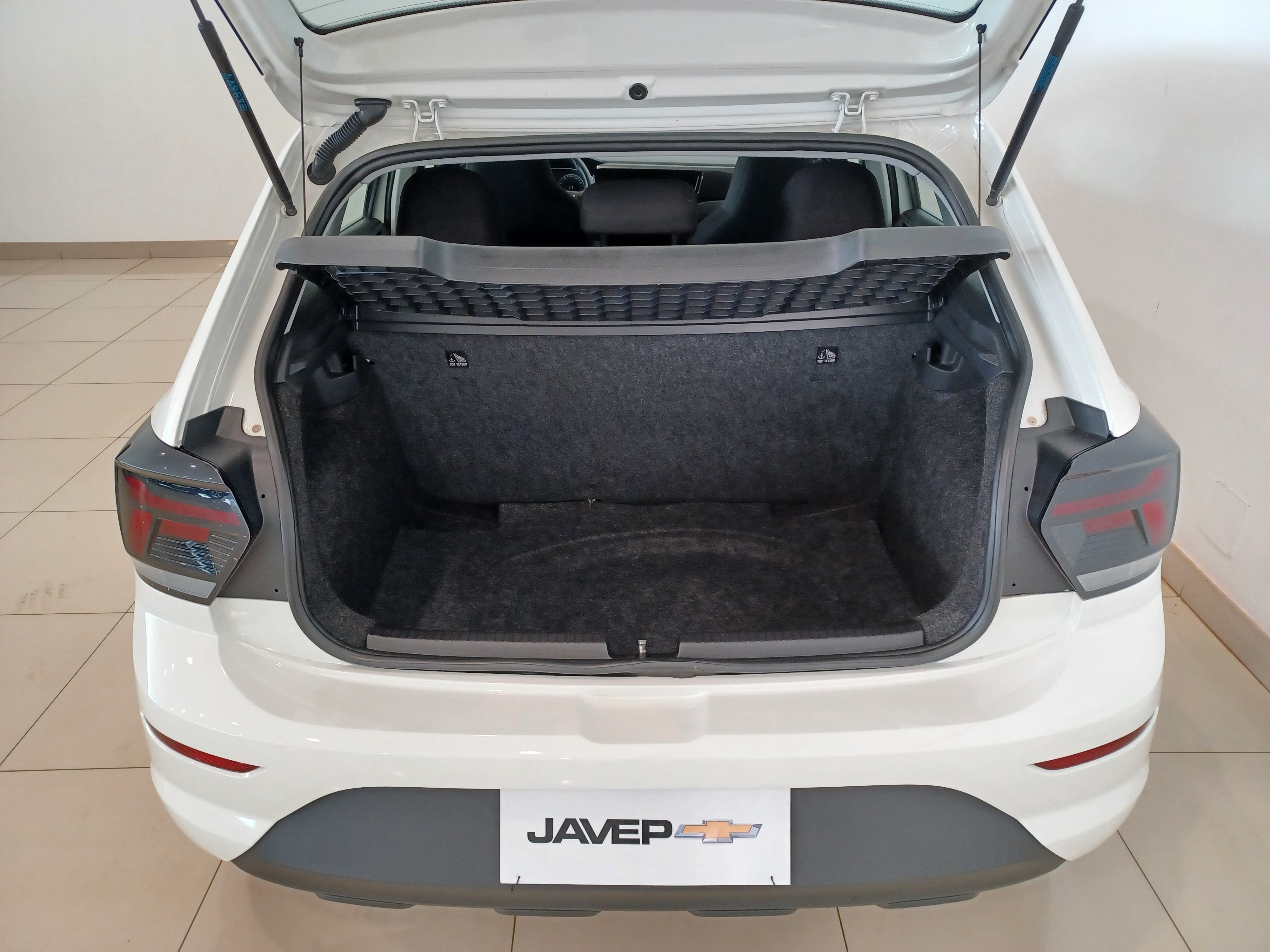 VW - Volkswagen-POLO-1.0 MPI TRACK MANUAL