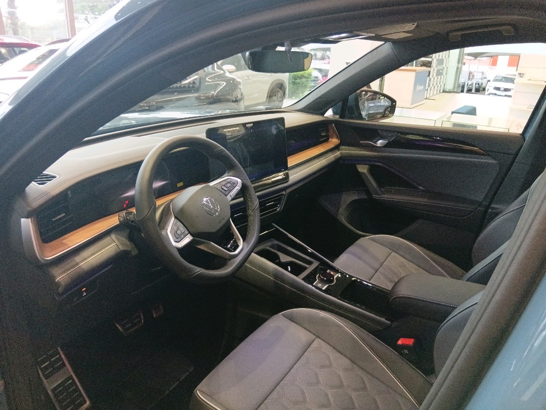 TIGUAN 2.0 350 TSI GASOLINA R-LINE 4MOTION AUTOMÁTICO6