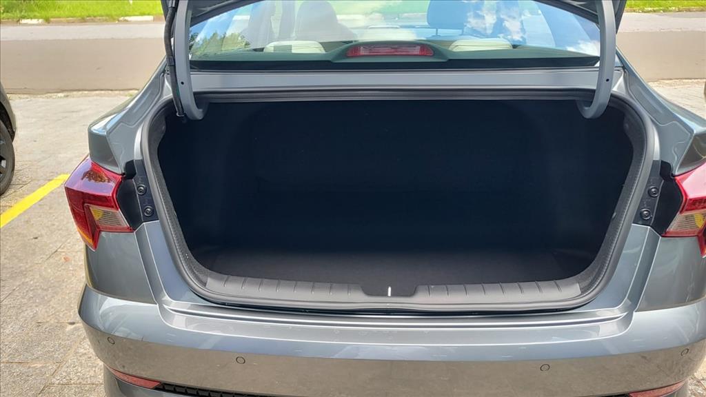 Hyundai-HB20S-1.0 TGDI FLEX PLATINUM SAFETY AUTOMÁTICO