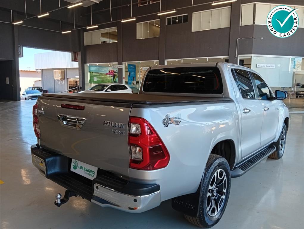 HILUX 2.8 D-4D TURBO DIESEL CD SRX 4X4 AUTOMÁTICO3