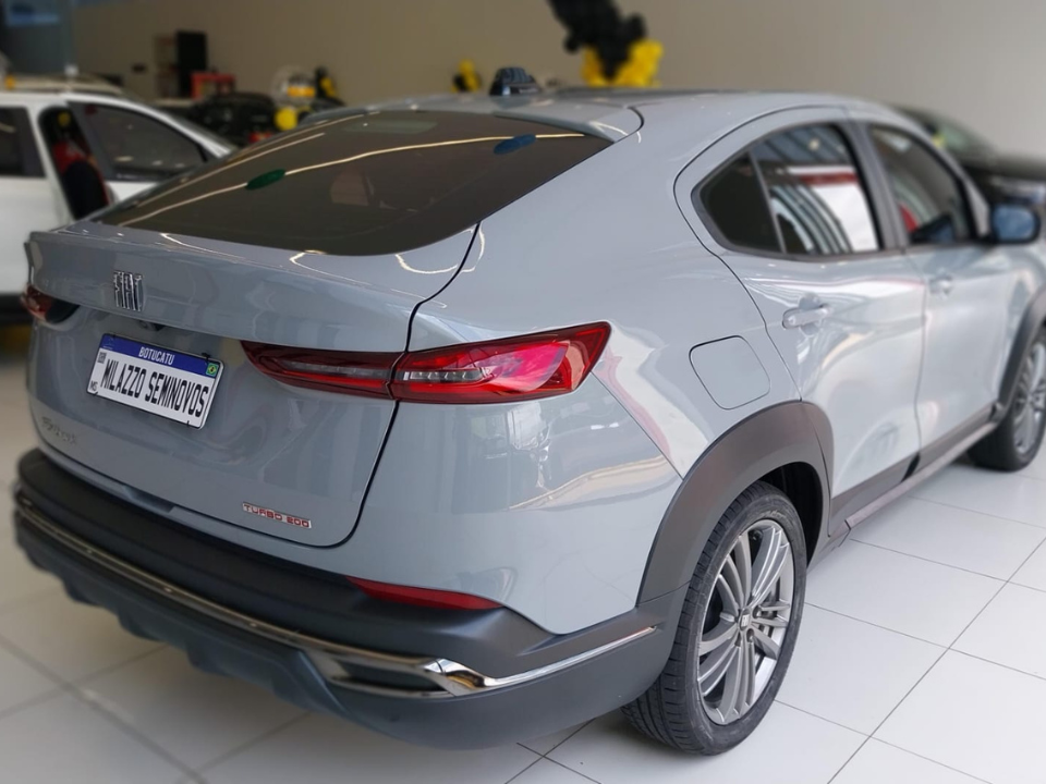 FASTBACK 1.0 TURBO 200 FLEX CVT6