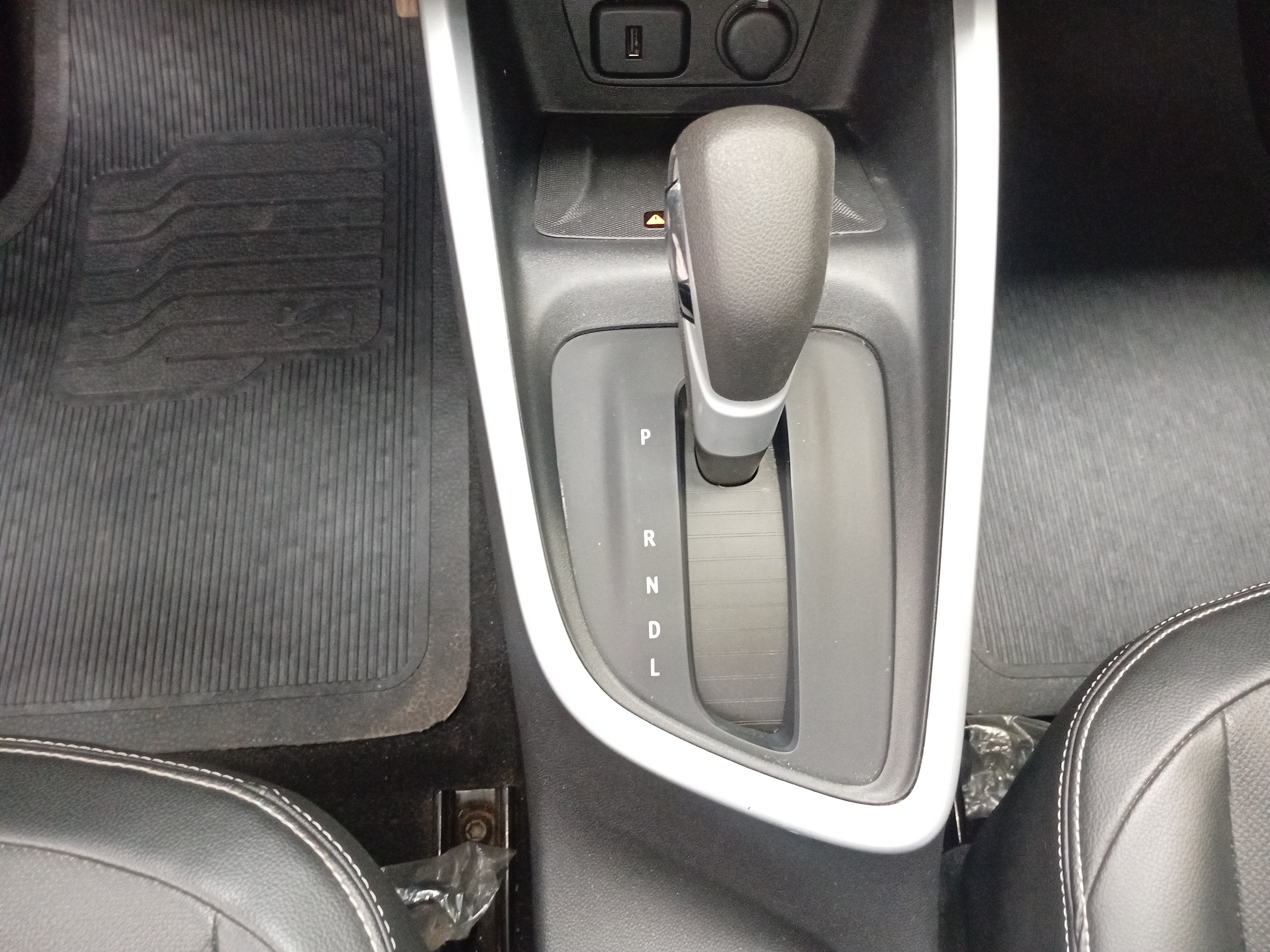 ONIX PLUS 1.0 TURBO FLEX PREMIER AUTOMÁTICO13