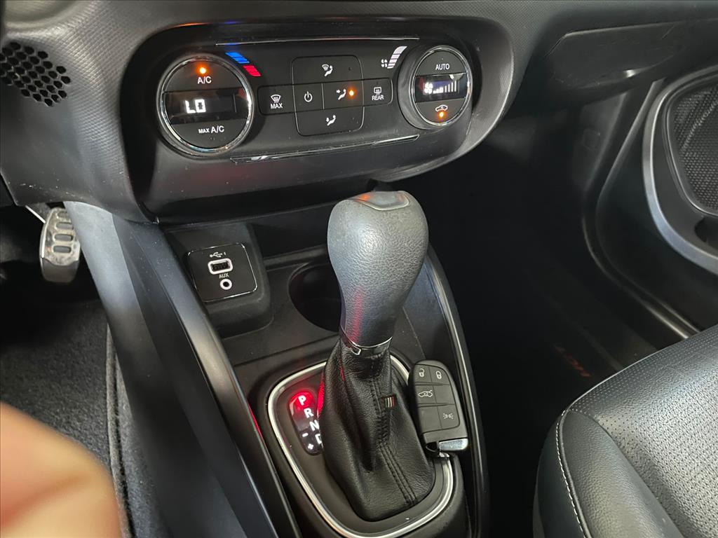 Fiat-ARGO-1.8 E.TORQ FLEX HGT AT6