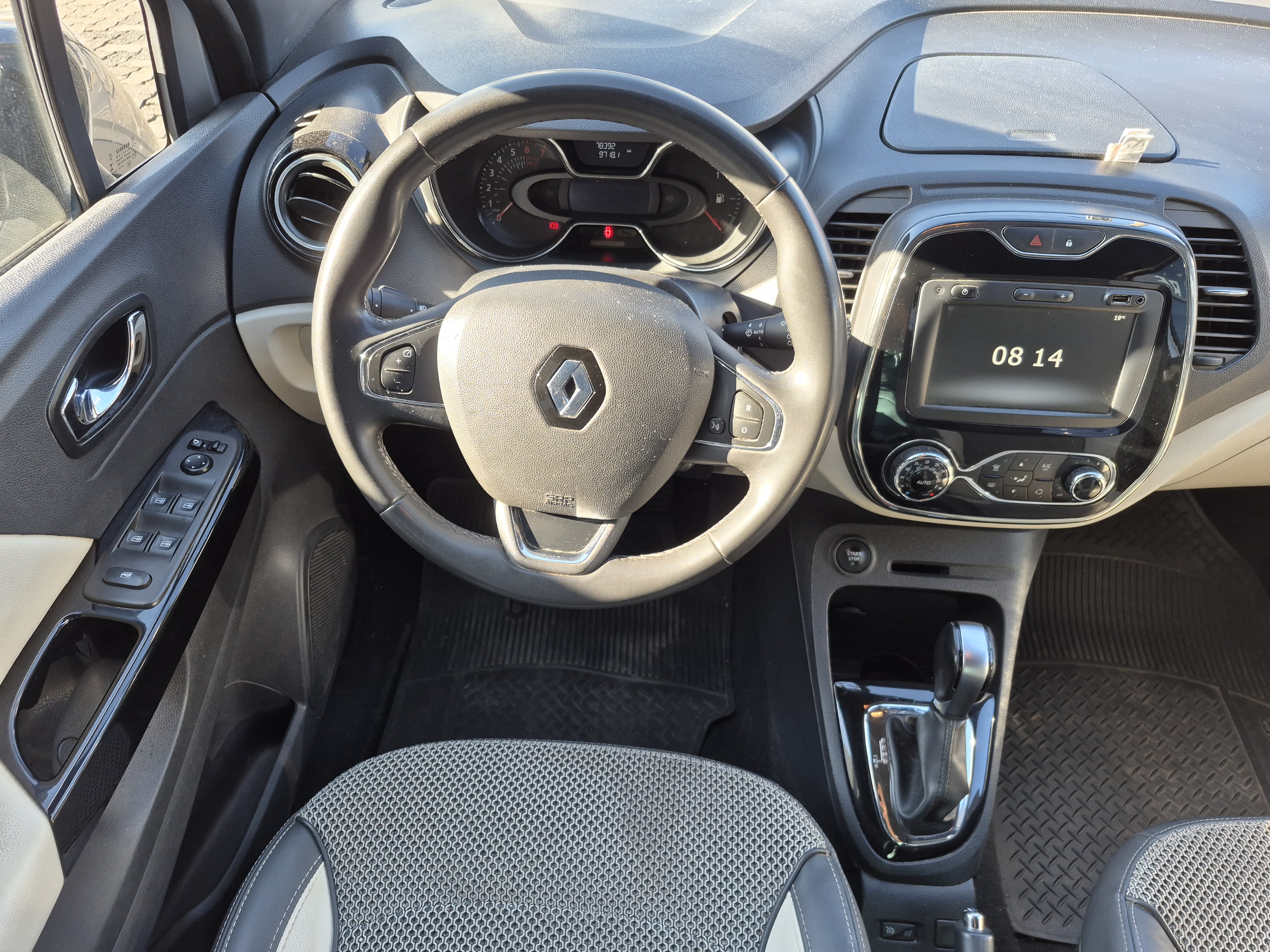 RENAULT CAPTUR