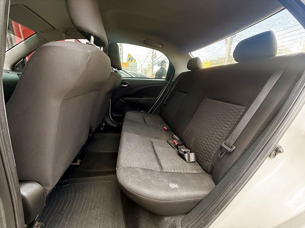 Toyota Etios - 1.5 X SEDAN 16V FLEX 4P MANUAL