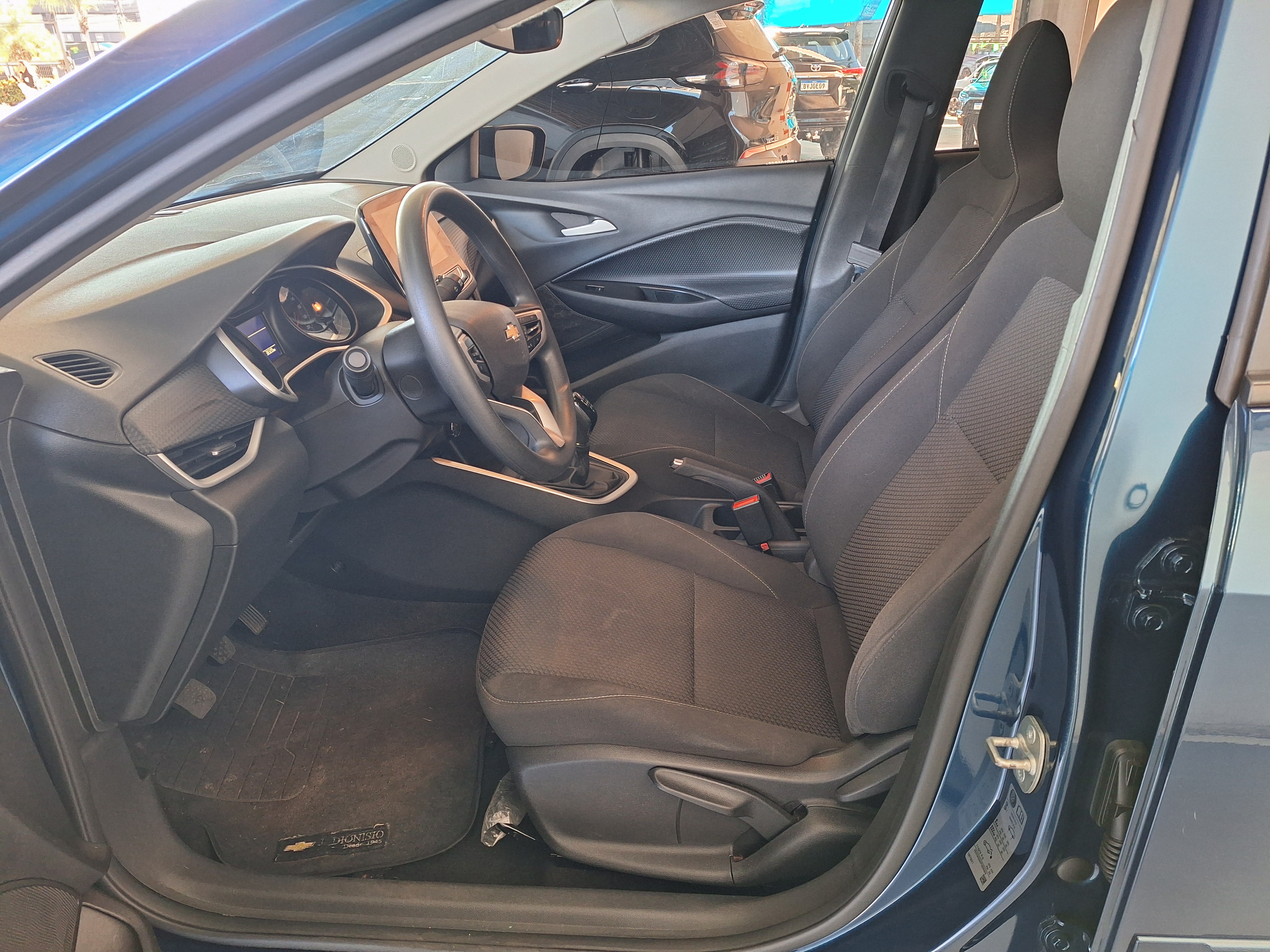 GM - Chevrolet-ONIX-1.0 FLEX LT MANUAL