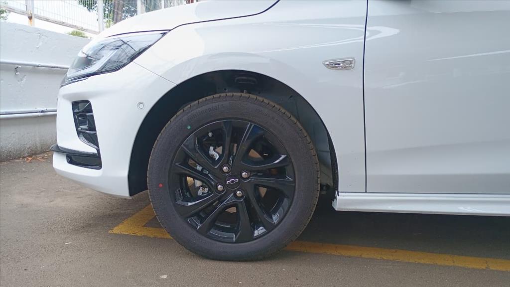 ONIX 1.0 TURBO FLEX RS AUTOMÁTICO8