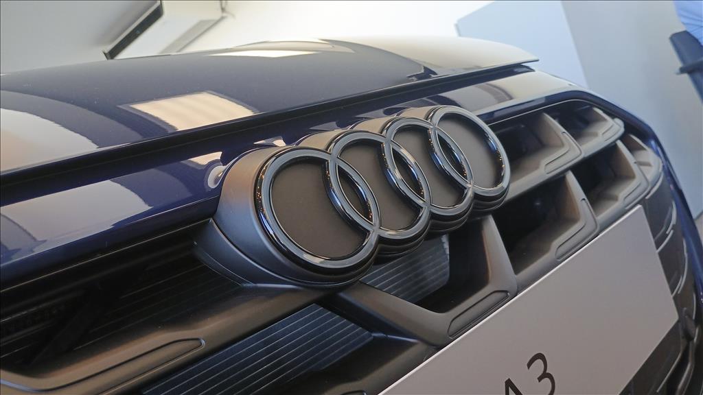 A3 2.0 40 TFSI GASOLINA SEDAN PERFORMANCE BLACK S-TRONIC10