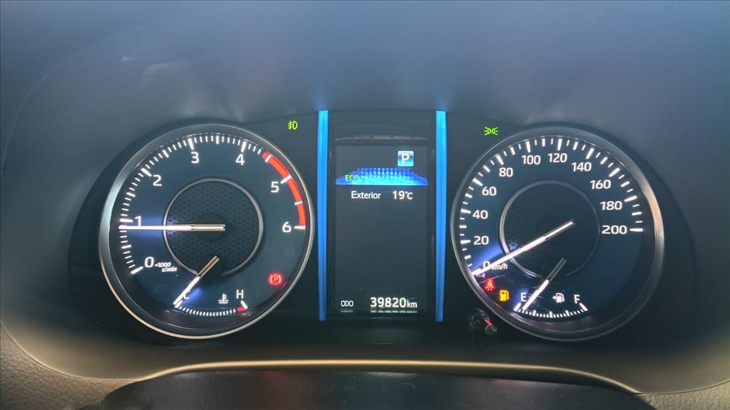 HILUX SW4 2.8 D-4D TURBO DIESEL SRX 7L 4X4 AUTOMÁTICO10