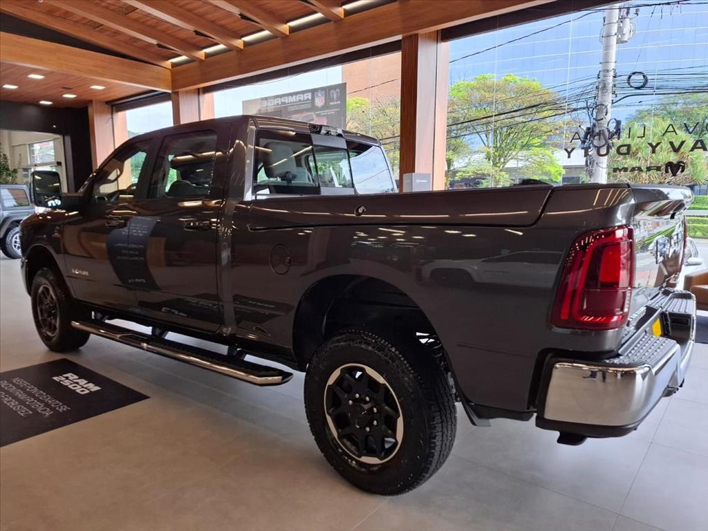 2500 6.7 I6 TURBO DIESEL LARAMIE CD 4X4 AUTOMÁTICO4