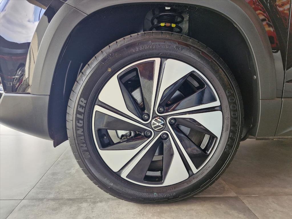 TAOS 1.4 250 TSI TOTAL FLEX COMFORTLINE AUTOMÁTICO10