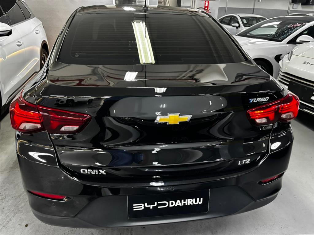ONIX 1.0 TURBO FLEX PREMIER AUTOMÁTICO8
