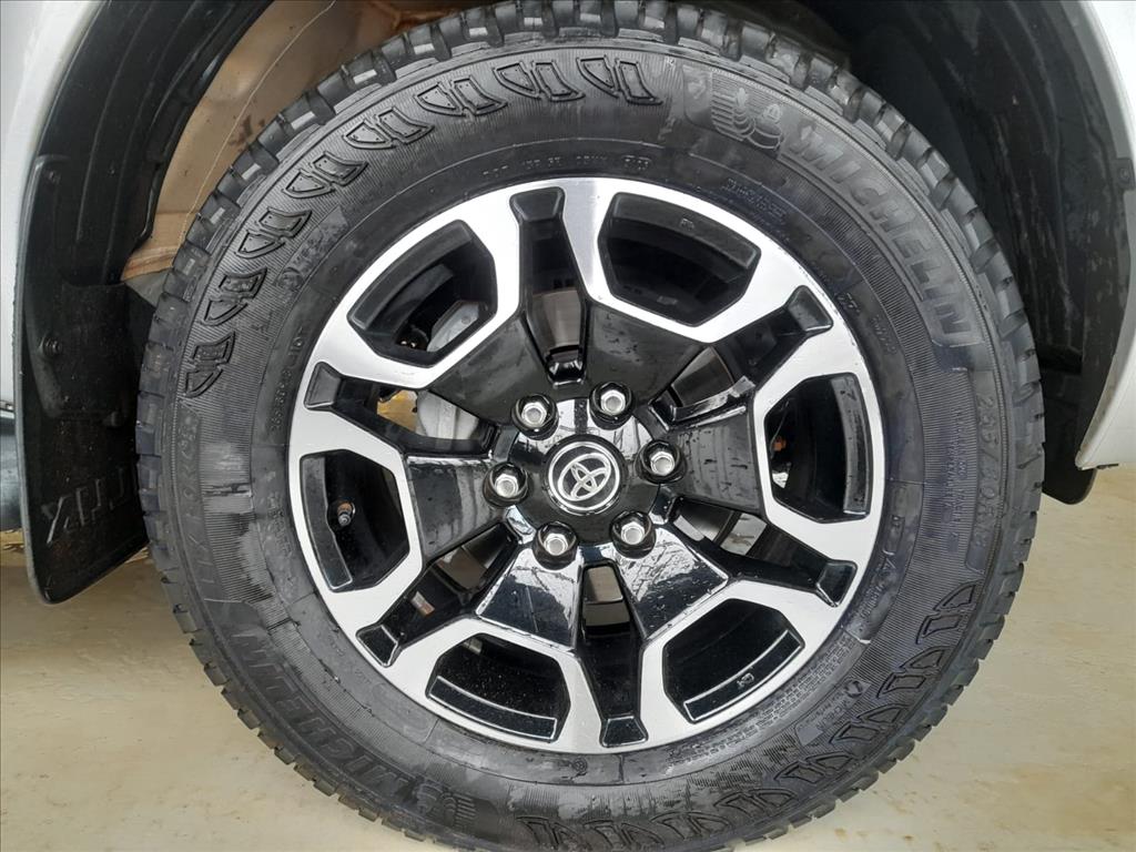 HILUX 2.8 D-4D TURBO DIESEL CD SRV 4X4 AUTOMÁTICO13