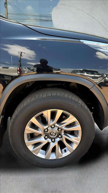HILUX SW4 2.8 D-4D TURBO DIESEL SRX 7L 4X4 AUTOMÁTICO13