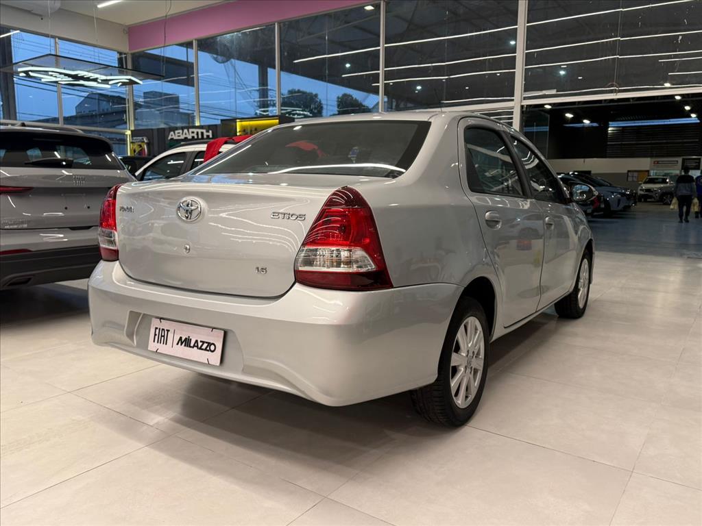 ETIOS 1.5 X PLUS SEDAN 16V FLEX 4P AUTOMÁTICO ETIOS 1.5 X PLUS SEDAN 16V FLEX 4P AUTOMÁTICO