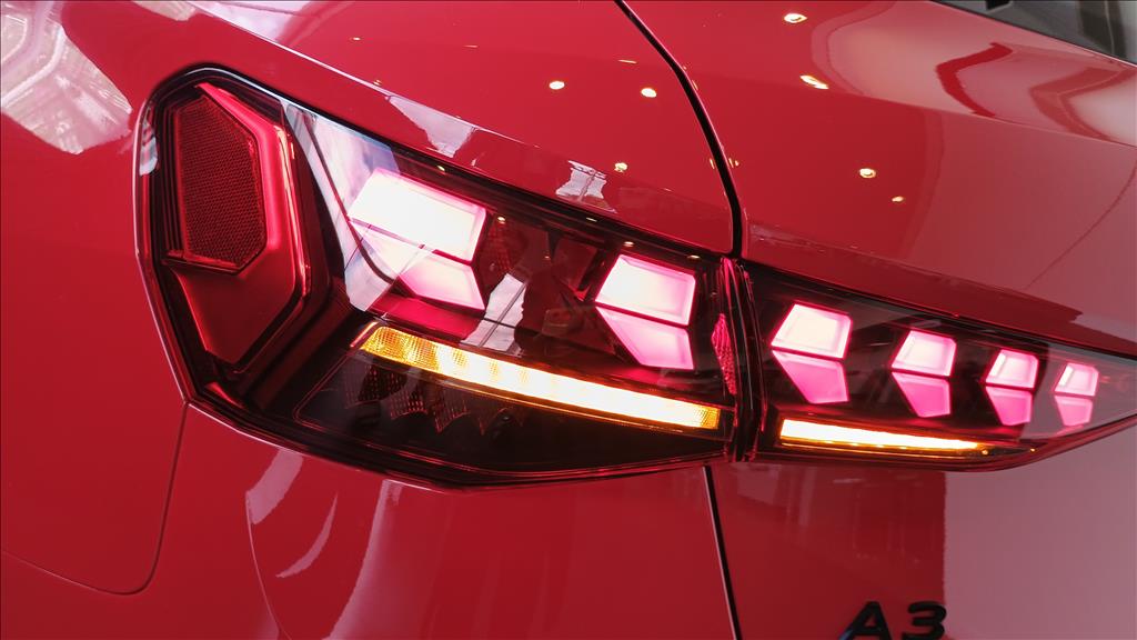 A3 2.0 40 TFSI GASOLINA SPORTBACK PERFORMANCE BLACK S-TRONIC12