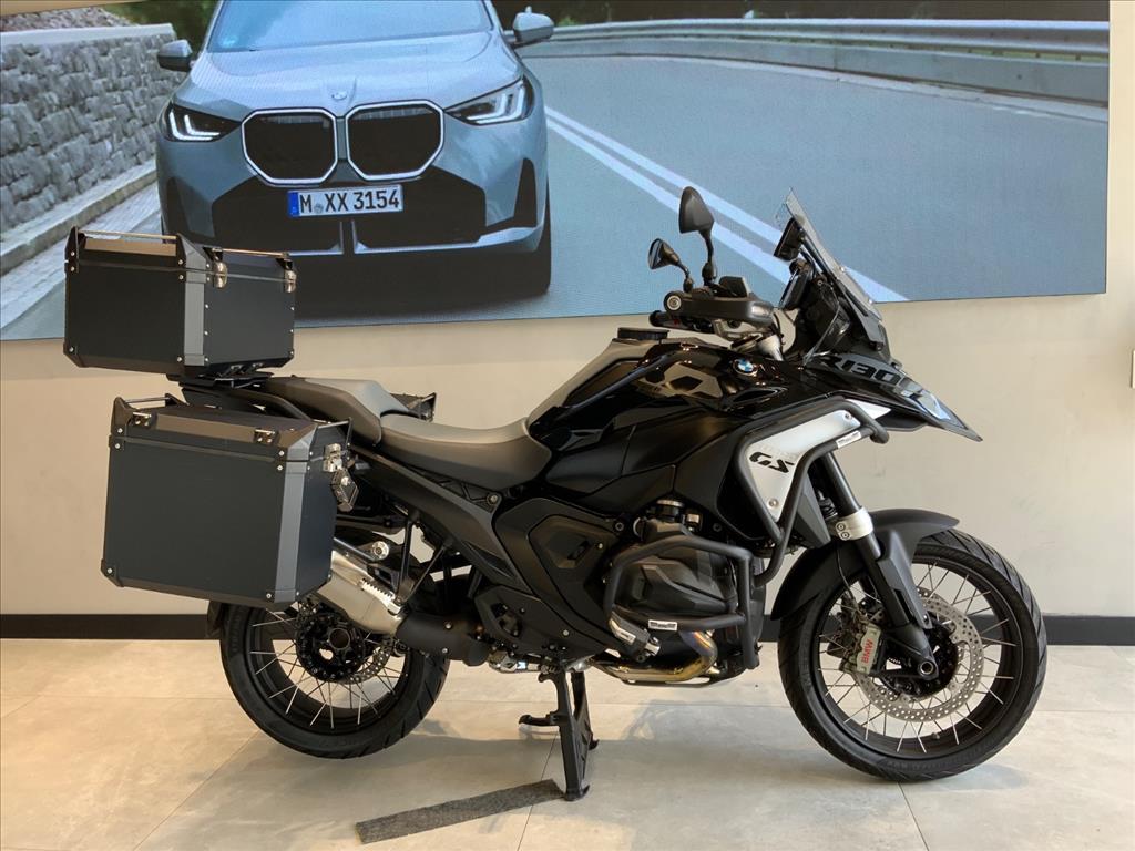 1300 GS TRIPLE BLACK