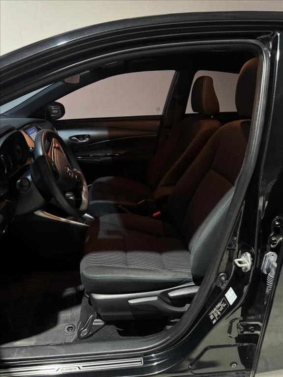 Toyota-YARIS-1.5 16V FLEX XL PLUS CONNECT MULTIDRIVE