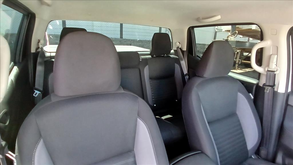 FRONTIER 2.3 16V TURBO DIESEL S CD 4X4 MANUAL9