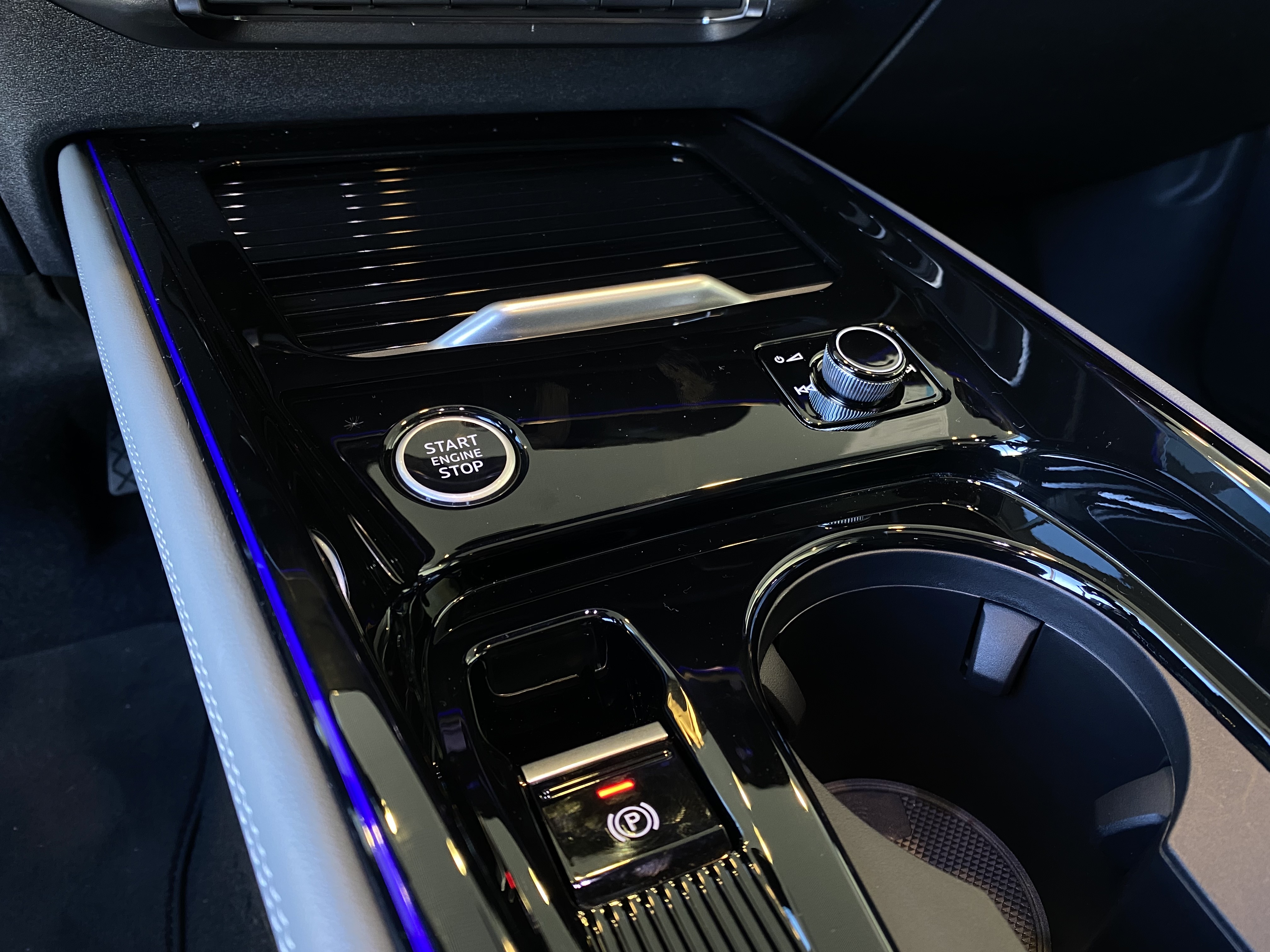 Q3 2.0 TFSI GASOLINA LAUNCH EDITION QUATTRO S TRONIC8
