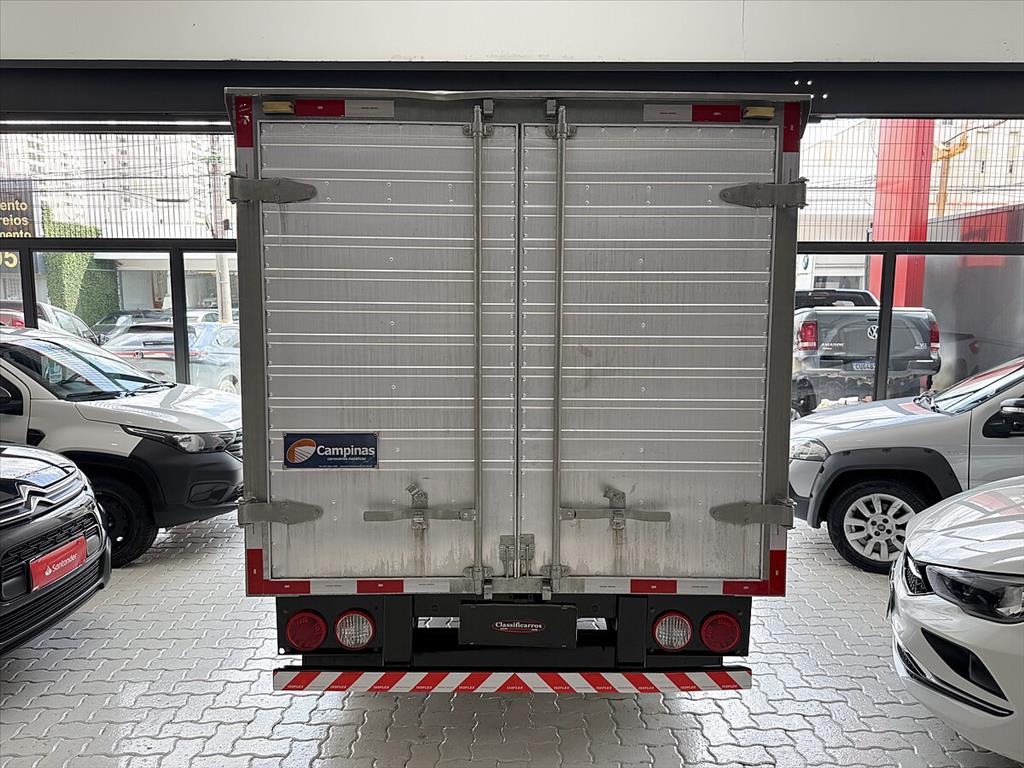 Kia Bongo - 2.5 K-2500 4X2 CS TURBO DIESEL 2P MANUAL