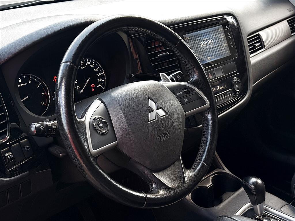Mitsubishi Outlander - 2.0 16V GASOLINA 4P AUTOMÁTICO